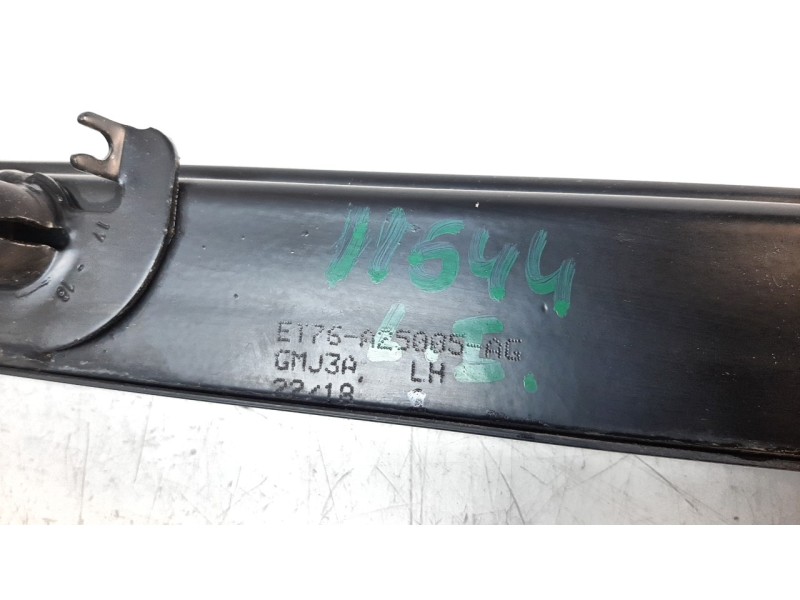 Recambio de soporte / guia puerta corredera para ford transit courier 1.5 tdci cat referencia OEM IAM ET76A25005AG  