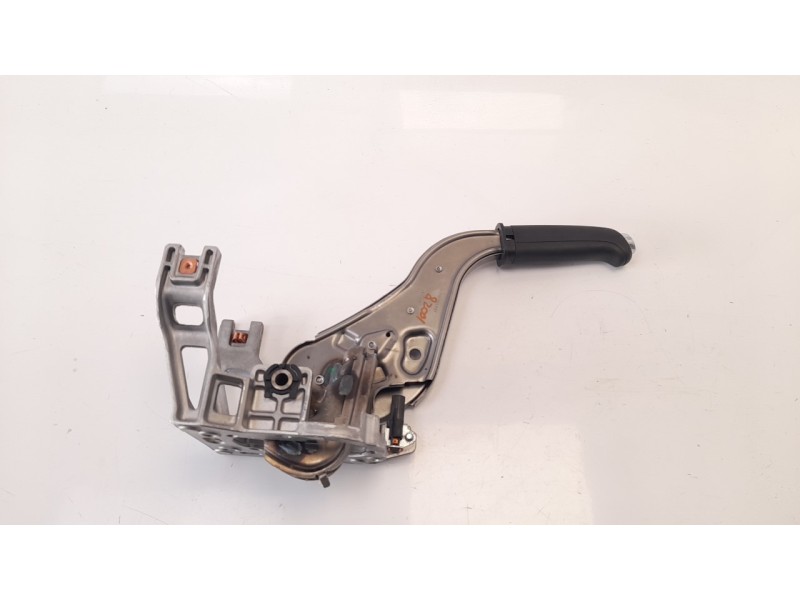 Recambio de palanca freno para opel astra k sports tourer 1.6 cdti dpf referencia OEM IAM 39047278  