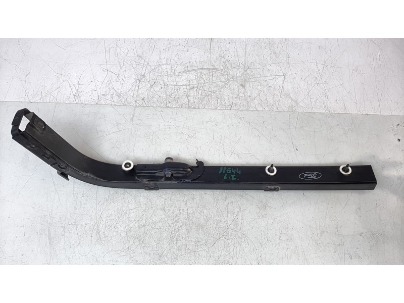 Recambio de soporte / guia puerta corredera para ford transit courier 1.5 tdci cat referencia OEM IAM ET76A25005AG  