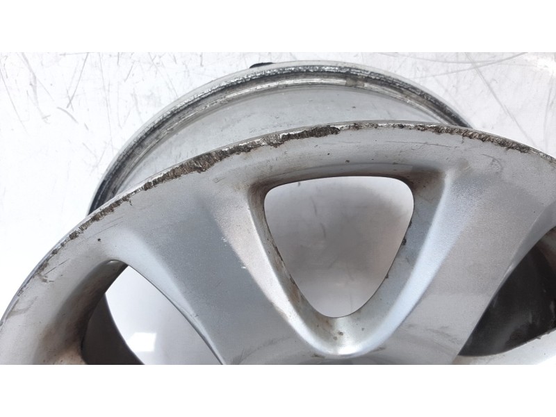 Recambio de llanta para toyota avensis berlina (t25) 2.0 16v cat referencia OEM IAM 4281105150  