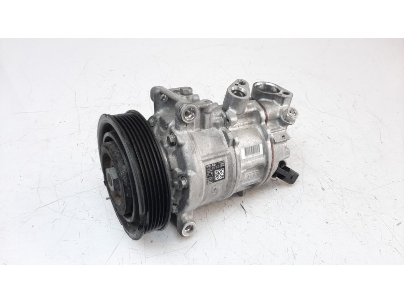 Recambio de compresor aire acondicionado para audi a4 berlina (8wc) 35 tdi s line referencia OEM IAM 8W0816803J  CAF610237VW