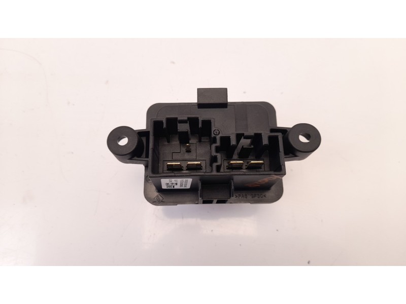 Recambio de resistencia calefaccion para opel astra k sports tourer 1.6 cdti dpf referencia OEM IAM 13506209  