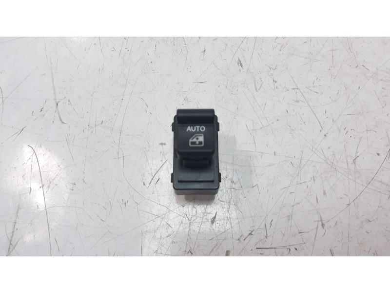 Recambio de mando elevalunas trasero derecho para jeep renegade 1.6 m-jet cat referencia OEM IAM 30170843  