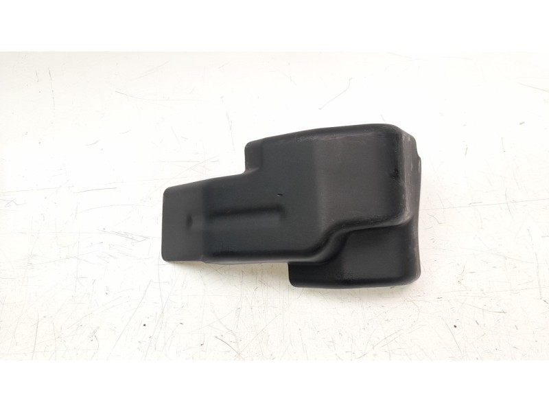 Recambio de moldura para kawasaki vulcan s vulcan s referencia OEM IAM 140930098  