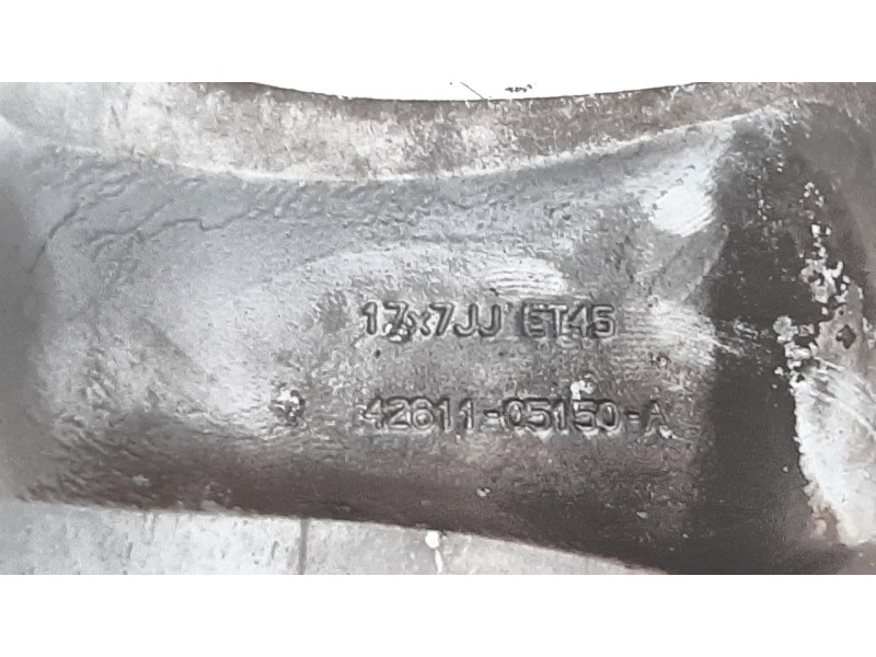 Recambio de llanta para toyota avensis berlina (t25) 2.0 16v cat referencia OEM IAM 4281105150  