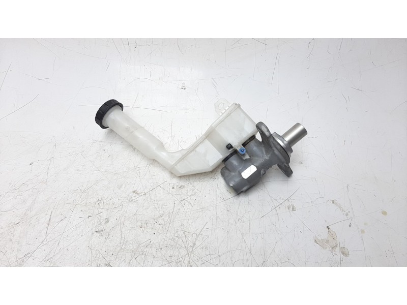 Recambio de bomba freno para nissan pulsar (c13) 1.2 16v cat referencia OEM IAM 460101KA0B 8452D 