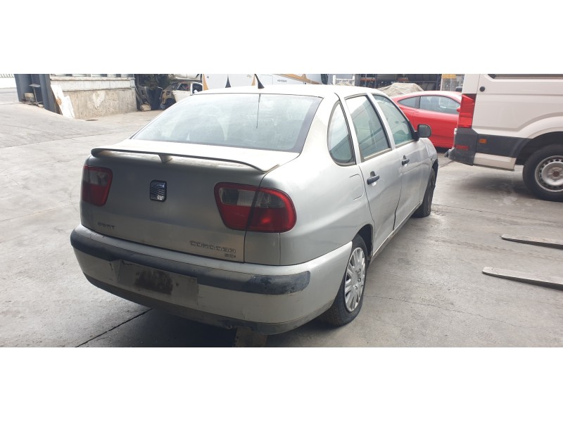 seat cordoba berlina (6k2) del año 1999