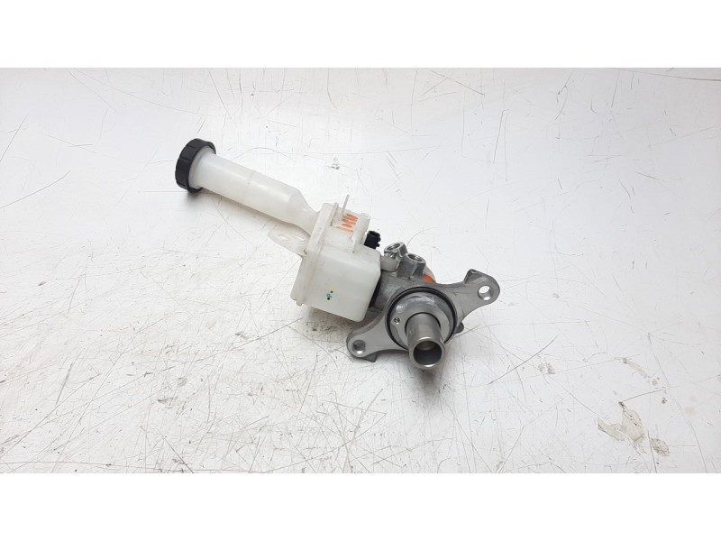 Recambio de bomba freno para nissan pulsar (c13) 1.2 16v cat referencia OEM IAM 460101KA0B 8452D 