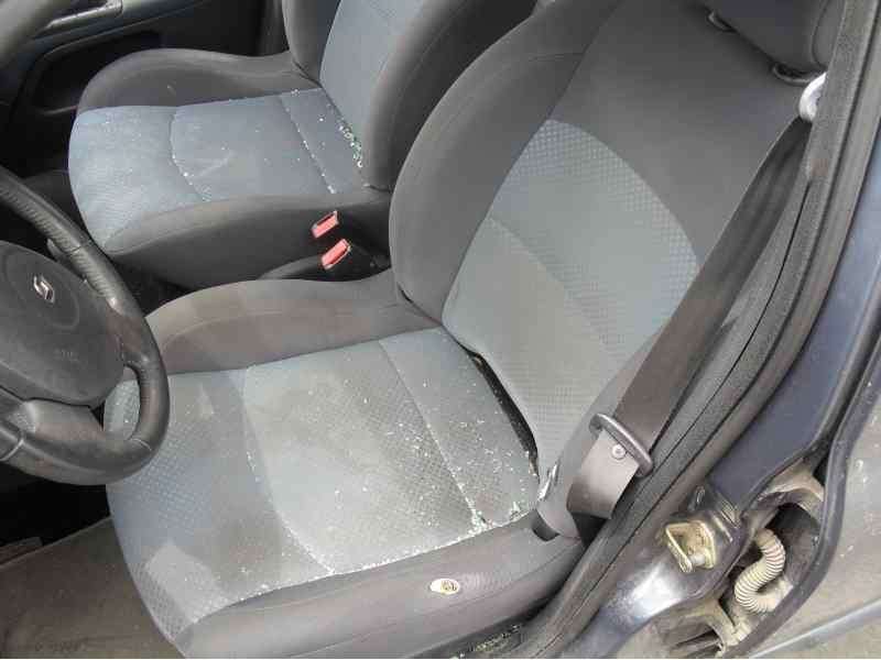 renault clio ii fase ii (b/cb0) del año 2004