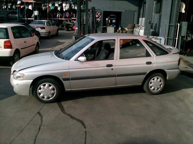 ford escort berl./turnier del año 1999