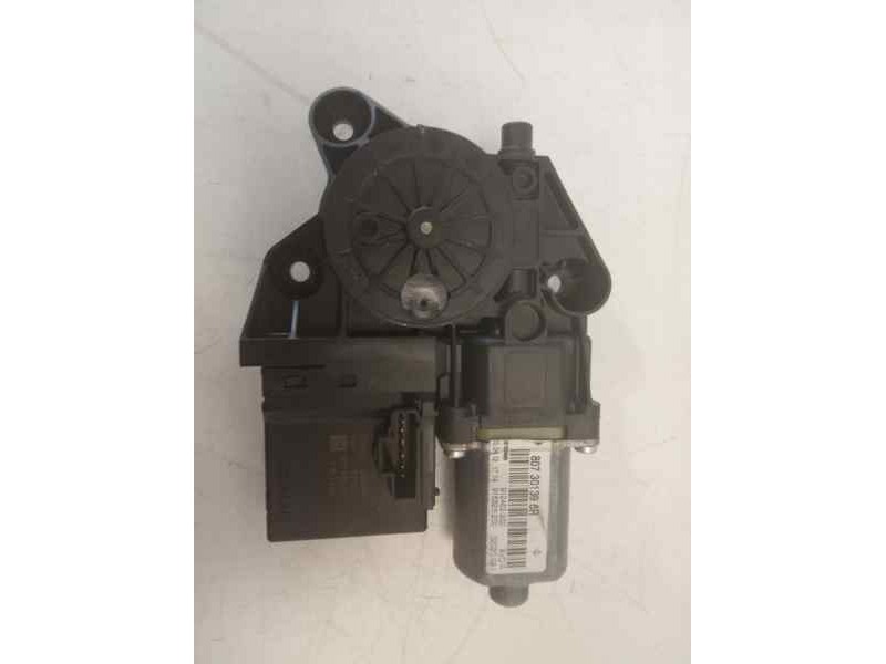 Recambio de motor elevalunas delantero derecho para renault megane iii berlina 5 p expression referencia OEM IAM 807301396R  