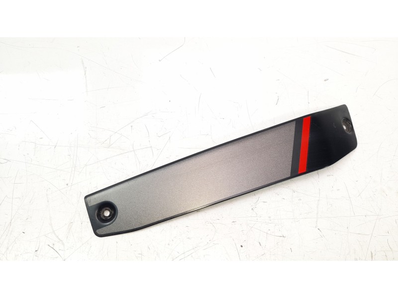 Recambio de moldura para kawasaki vulcan s vulcan s referencia OEM IAM 14093011345L  