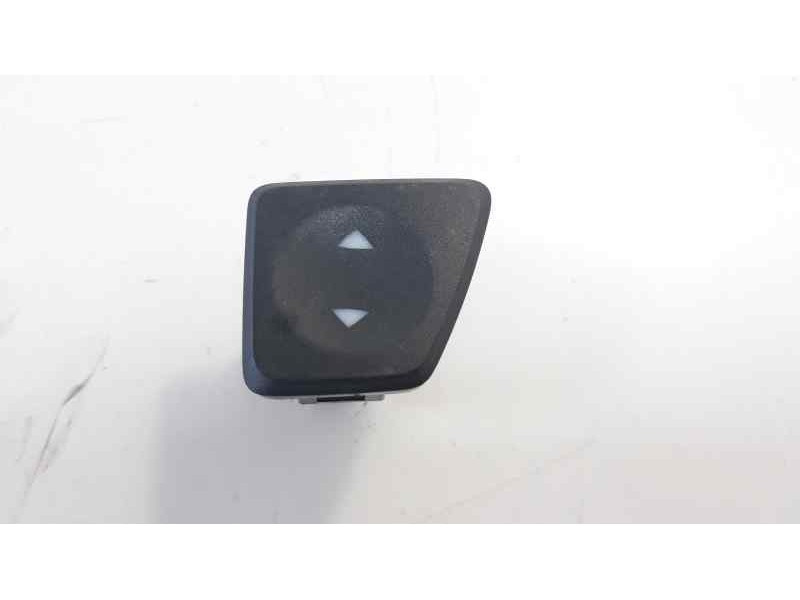 Recambio de mando elevalunas delantero derecho para fiat nuova 500 (150) lounge referencia OEM IAM 0735450602  