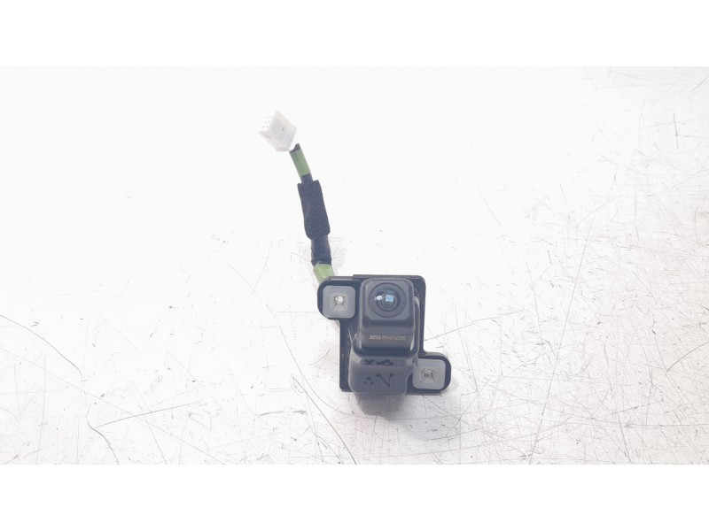 Recambio de camara vision trasera para toyota rav4 referencia OEM IAM 867B042020  
