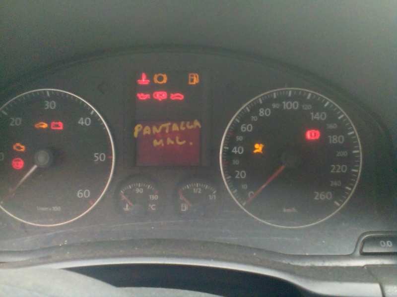 volkswagen golf v berlina (1k1) del año 2003