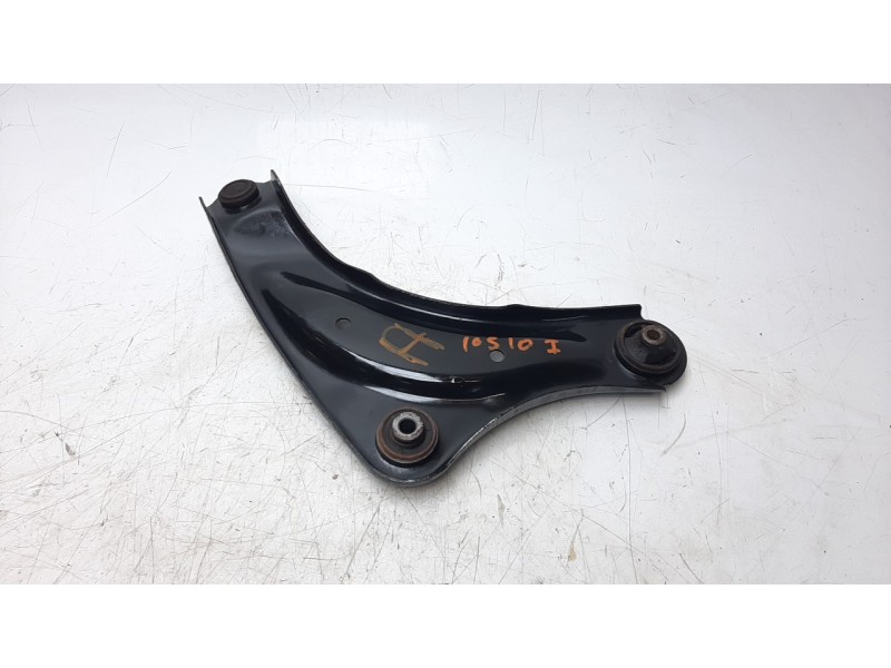 Recambio de brazo suspension inferior delantero izquierdo para nissan pulsar (c13) 1.2 16v cat referencia OEM IAM 545011KK0B  