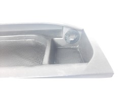 Recambio de moldura para iveco daily furgón 2.3 diesel referencia OEM IAM 5802059651EZ   2