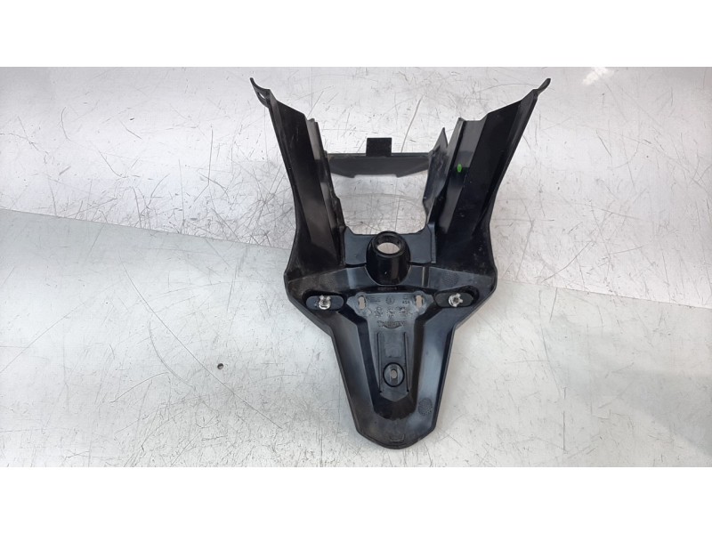 Recambio de moldura para triumph tiger 800 tiger 800 xca referencia OEM IAM T2303019  