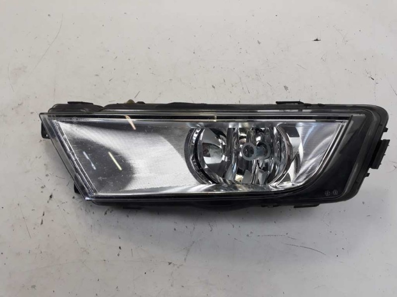 Recambio de faro antiniebla izquierdo para skoda octavia combi (5e5) ambition referencia OEM IAM 5E0941701 13861901 