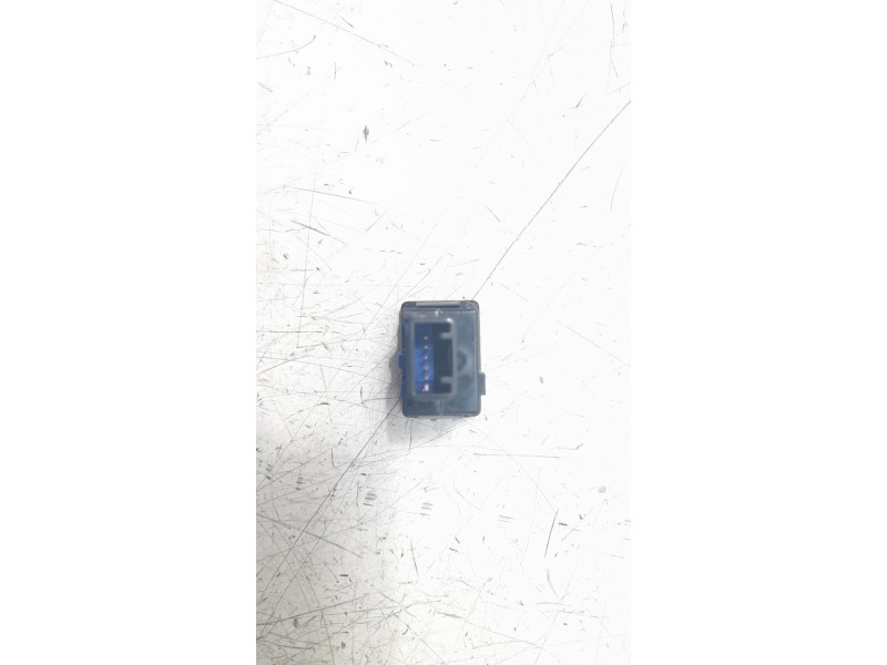 Recambio de interruptor para toyota rav4 referencia OEM IAM 15F7000020 15B116 