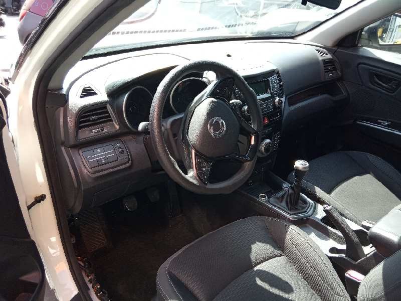 ssangyong xlv del año 2017