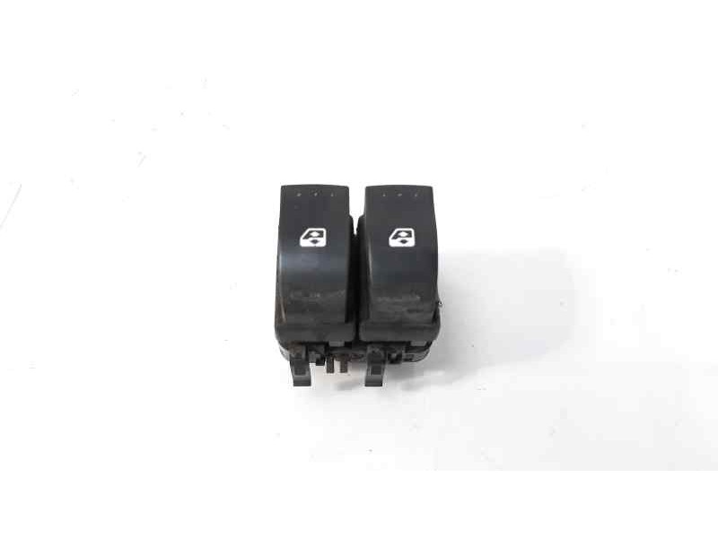 Recambio de mando elevalunas delantero izquierdo para renault megane ii familiar 2.0 referencia OEM IAM   