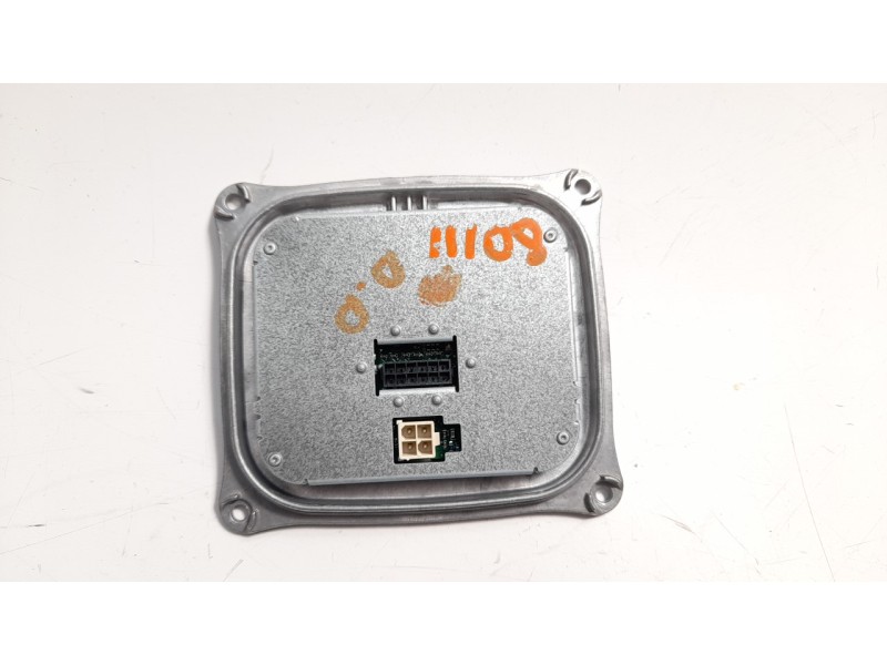 Recambio de centralita faros xenon para peugeot 308 1.2 12v e-thp referencia OEM IAM 10EEG122221  