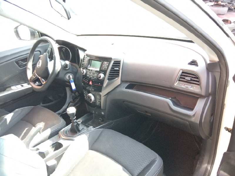 ssangyong xlv del año 2017