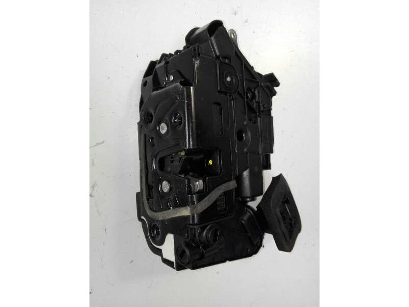 Recambio de cerradura puerta trasera derecha para skoda octavia combi (5e5) ambition referencia OEM IAM 5E0893016A  