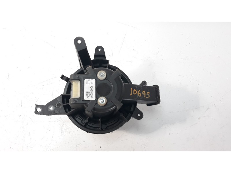 Recambio de ventilador calefaccion para jeep renegade 1.6 m-jet cat referencia OEM IAM 5T5930100  