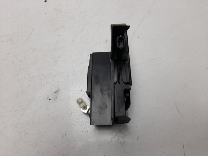 Recambio de cerradura puerta delantera derecha para dacia sandero 1.5 dci diesel fap cat referencia OEM IAM 805026816R  