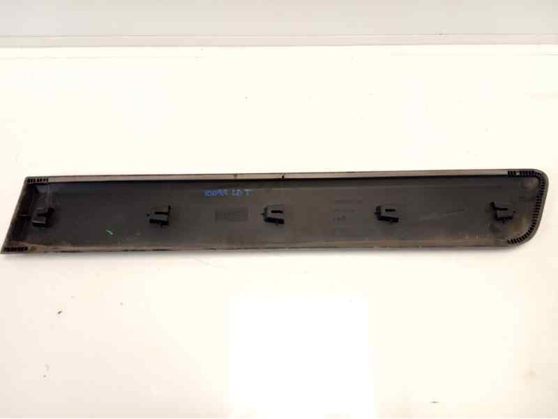 Recambio de moldura para peugeot bipper 1.3 16v hdi fap referencia OEM IAM 1308823070  