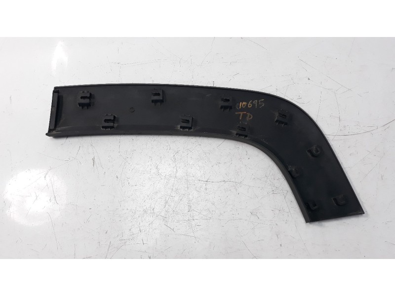 Recambio de aletin trasero derecho para jeep renegade 1.6 m-jet cat referencia OEM IAM 735578404 735599035 