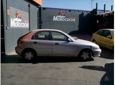 daewoo lanos del año 2000