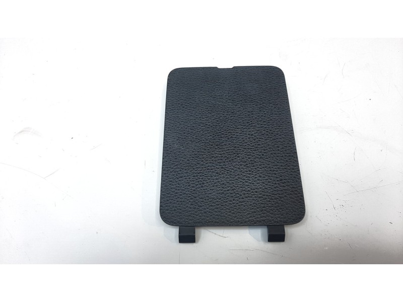 Recambio de moldura para toyota rav4 hybrid 4x2 advance referencia OEM IAM 64715IN0AC  