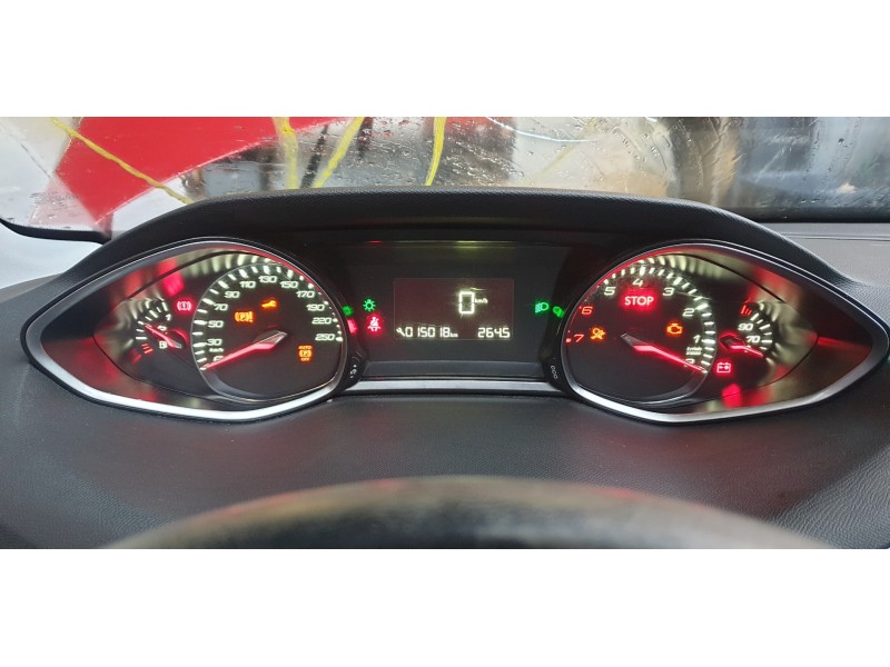 Recambio de cuadro instrumentos para peugeot 308 1.2 12v e-thp referencia OEM IAM 9822776580  