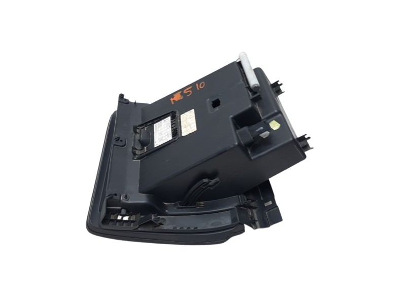 Recambio de guantera para nissan pulsar (c13) 1.2 16v cat referencia OEM IAM 685SS3ZL0A  