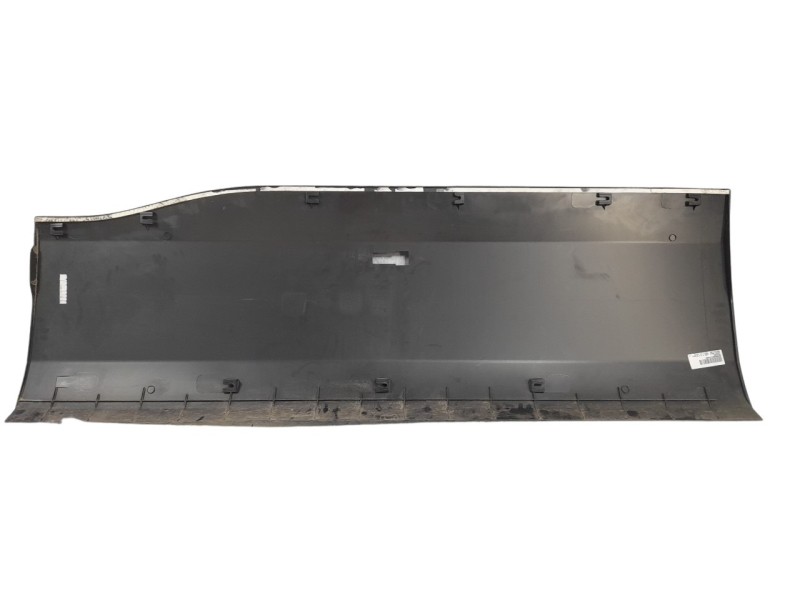 Recambio de moldura para iveco daily furgón 2.3 diesel referencia OEM IAM 5801811168  