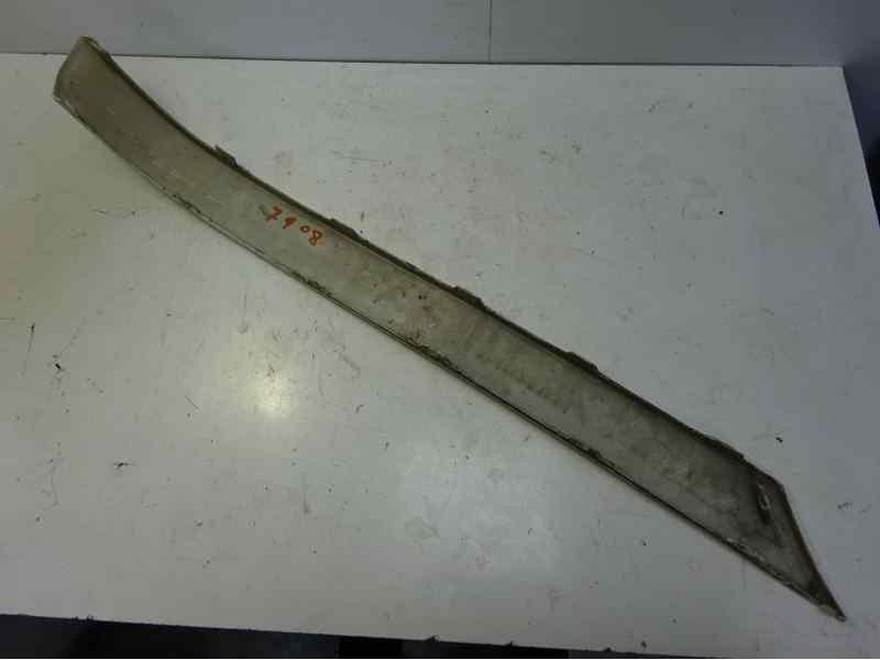 Recambio de molduras traseras para mercedes-benz clase c (w203) berlina 240 (203.061) referencia OEM IAM  ME0271253 