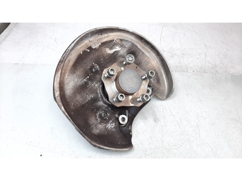 Recambio de mangueta trasera derecha para audi a4 berlina (8wc) 35 tdi s line referencia OEM IAM 8W0505460F  