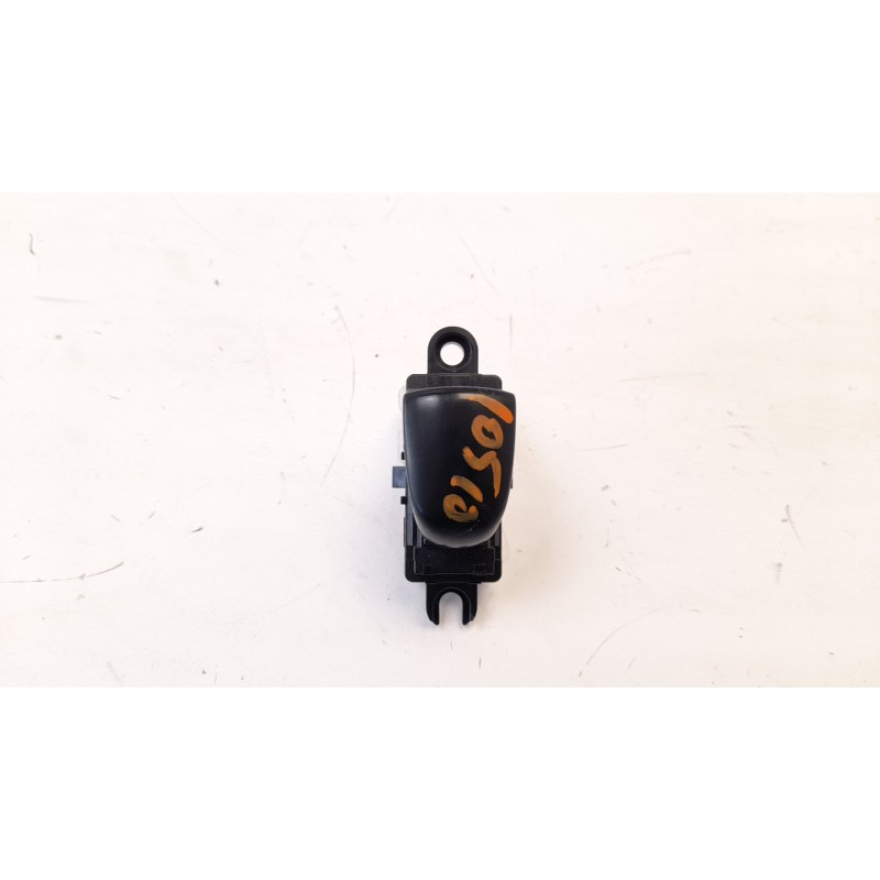Recambio de mando elevalunas trasero izquierdo para nissan pulsar (c13) 1.2 16v cat referencia OEM IAM 254114CE0A  