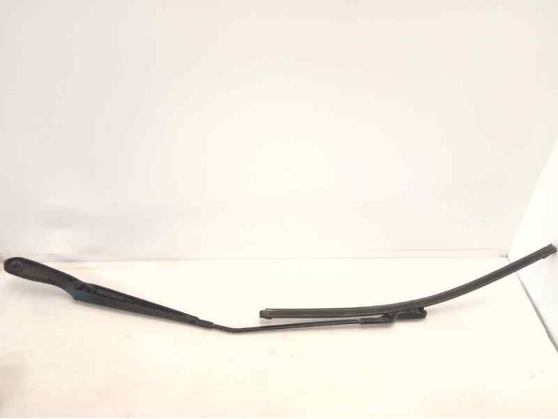 Recambio de brazo limpia delantero derecho para volvo c30 1.6 d drive momentum referencia OEM IAM 31253997  