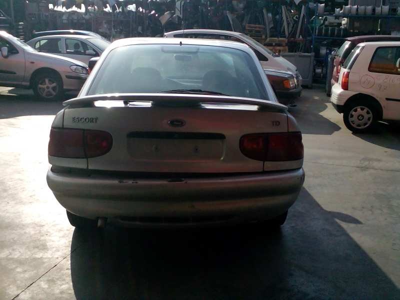 ford escort berl./turnier del año 1999