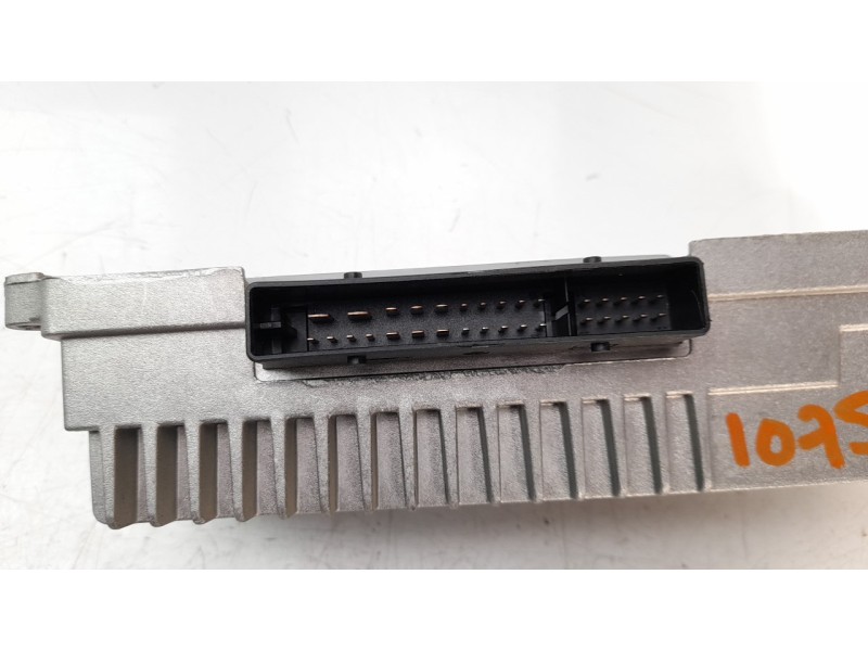 Recambio de sistema audio / radio cd para audi q5 (8r) 3.0 v6 24v tdi referencia OEM IAM 8R0035223  