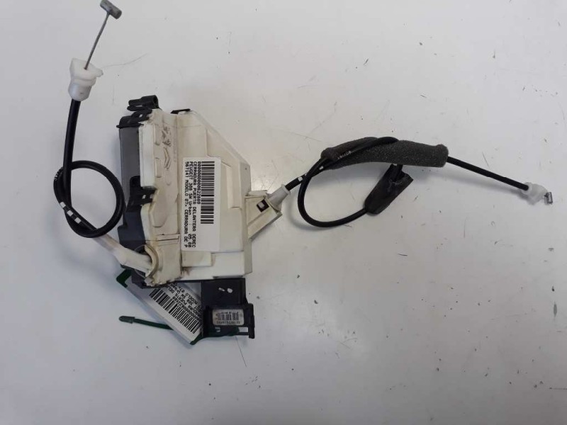 Recambio de cerradura puerta delantera derecha para peugeot 308 sw urban referencia OEM IAM 567147  