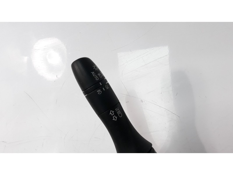 Recambio de mando multifuncion para nissan pulsar (c13) 1.2 16v cat referencia OEM IAM 255604EA0E  