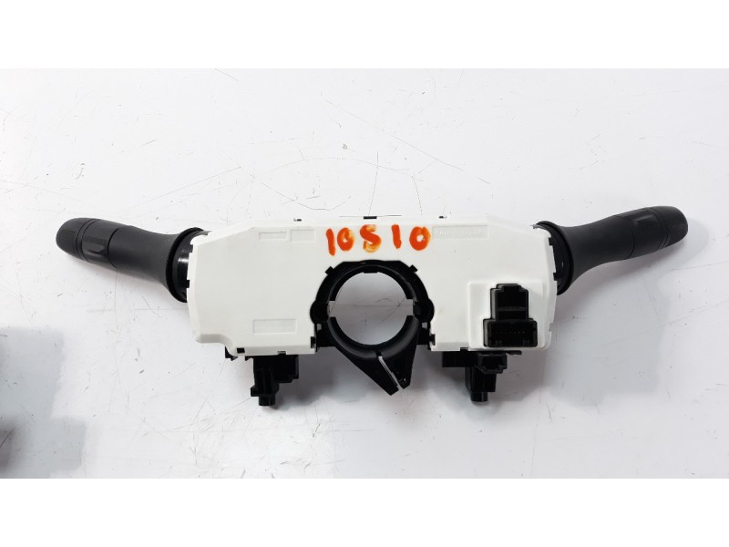 Recambio de mando multifuncion para nissan pulsar (c13) 1.2 16v cat referencia OEM IAM 255604EA0E  