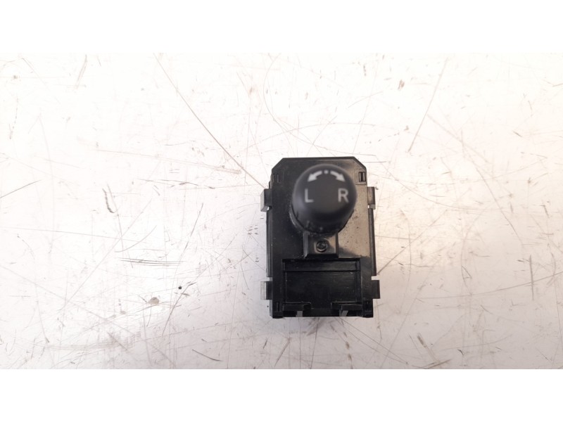 Recambio de mando retrovisor para nissan pulsar (c13) 1.2 16v cat referencia OEM IAM 255701AA0A  