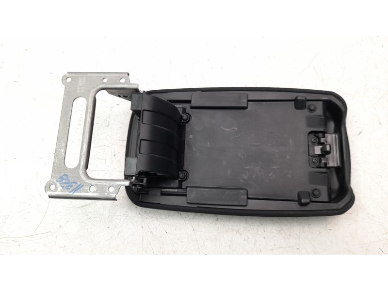 Recambio de apoyabrazos central para toyota corolla (e21) referencia OEM IAM 5890502F60C0  