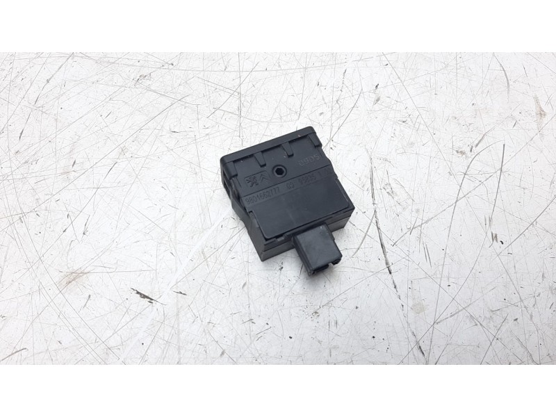 Recambio de interruptor para citroen c4 cactus 1.2 12v e-vti referencia OEM IAM 9801662777  